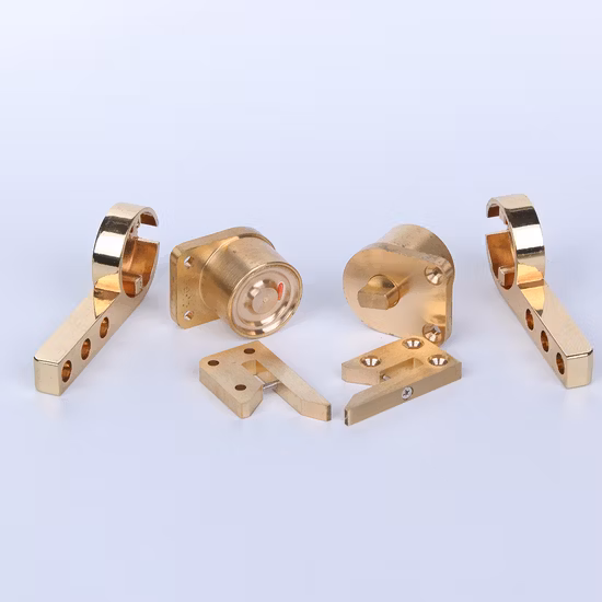 Le piano est doté d'un amortisseur de fuite réglable